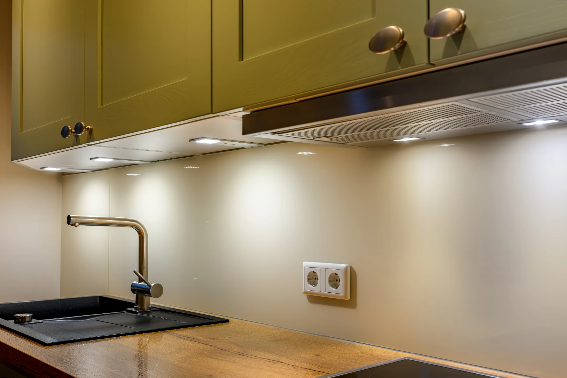 Fenster & Glas Werner - Küchenspiegel - Referenz - Küche